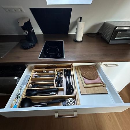 1 Zimmer Wohnung Dg Mit Klimaanlage Und Kleinen Balkon Oedheim Exteriör bild