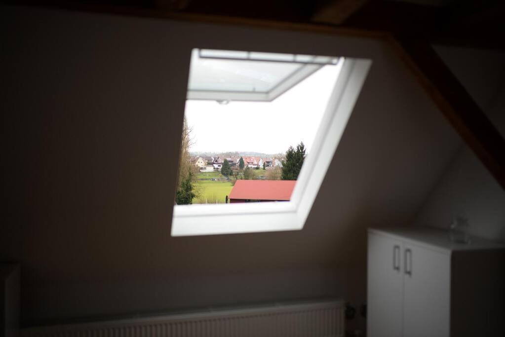 1 Zimmer Wohnung Dg Mit Klimaanlage Und Kleinen Balkon Oedheim Exteriör bild
